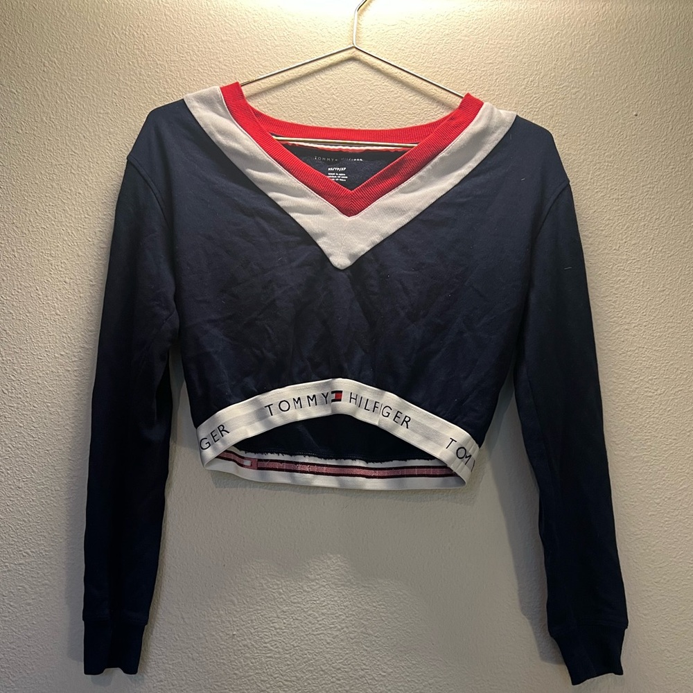 Tommy Hilfiger Women's Navy, Red, and White V-Neck Jersey